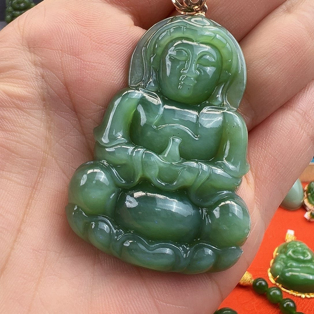 和田玉18K金镶嵌颈饰