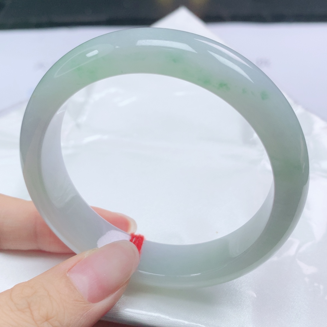 翡翠未镶嵌手镯翡翠56.7飘花正圈