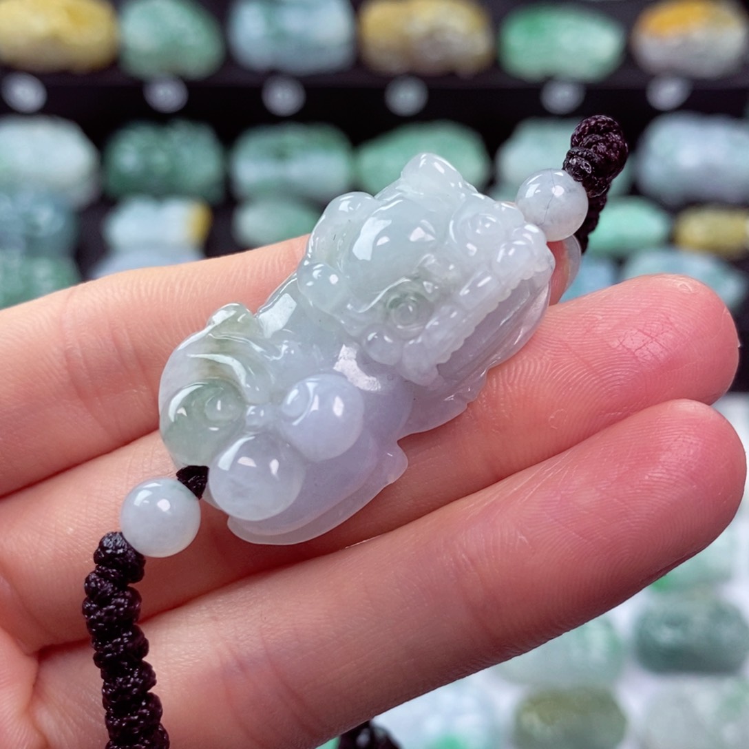 翡翠颈饰未镶嵌天然