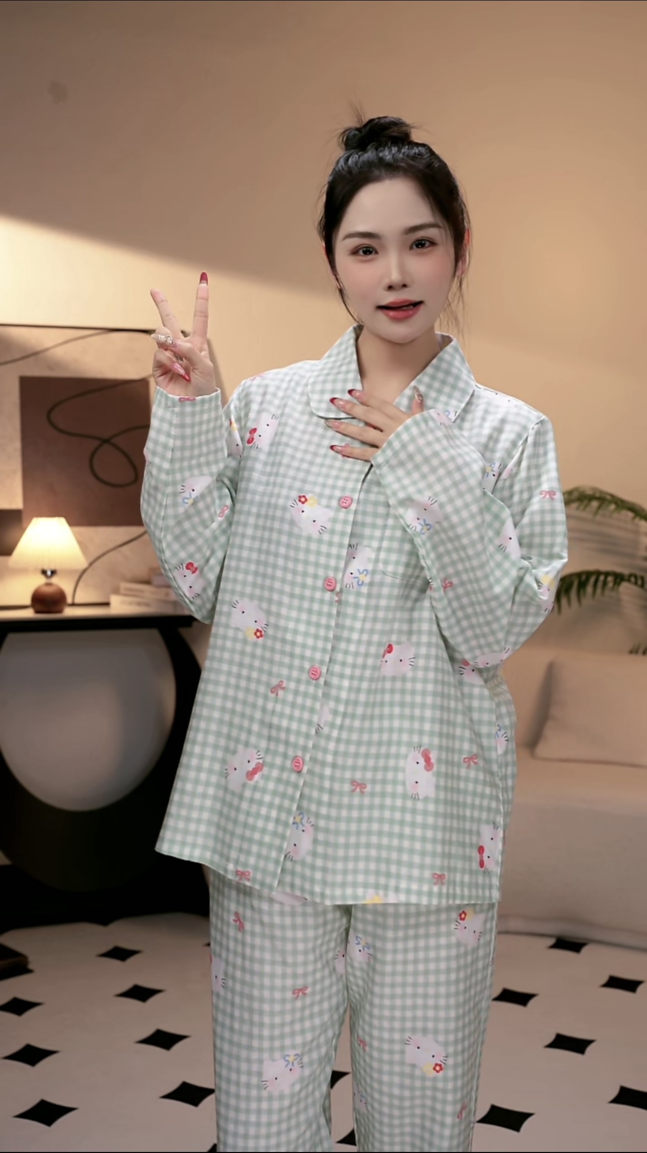 2025年【大熊专属】韩版少女卡通印花格子睡衣春新款家居大码AMM