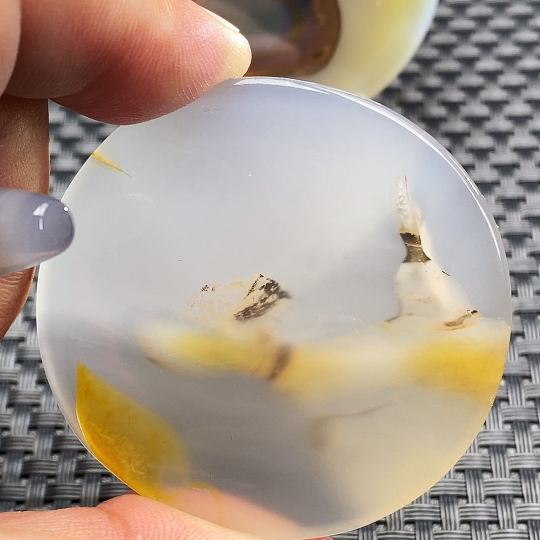 敬***阁玛瑙/玉髓未镶嵌吊坠(不含链)