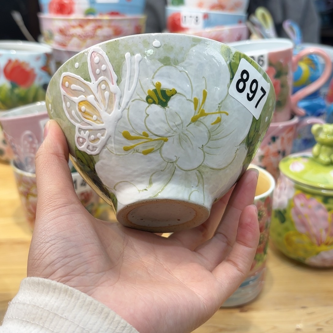 瓷片兔兔哈哈哈哈哈好