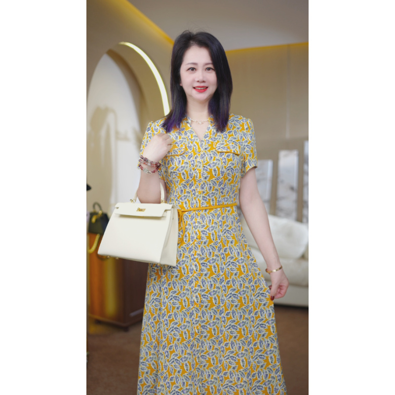 155午后阳光新款V领气质减龄女神范印花连衣裙23155