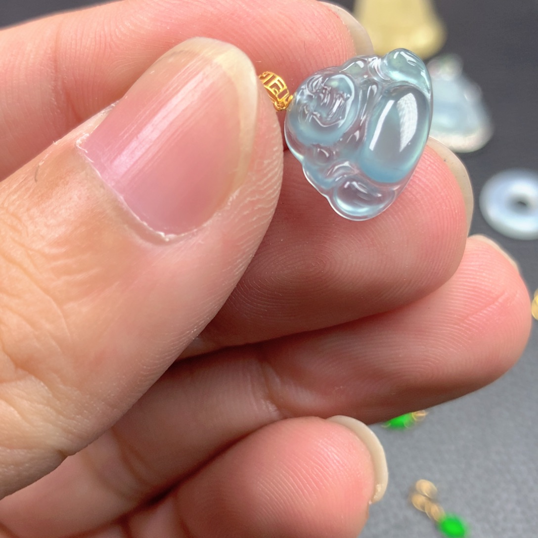 【闪购商品】颈饰18K金镶嵌翡翠翡翠