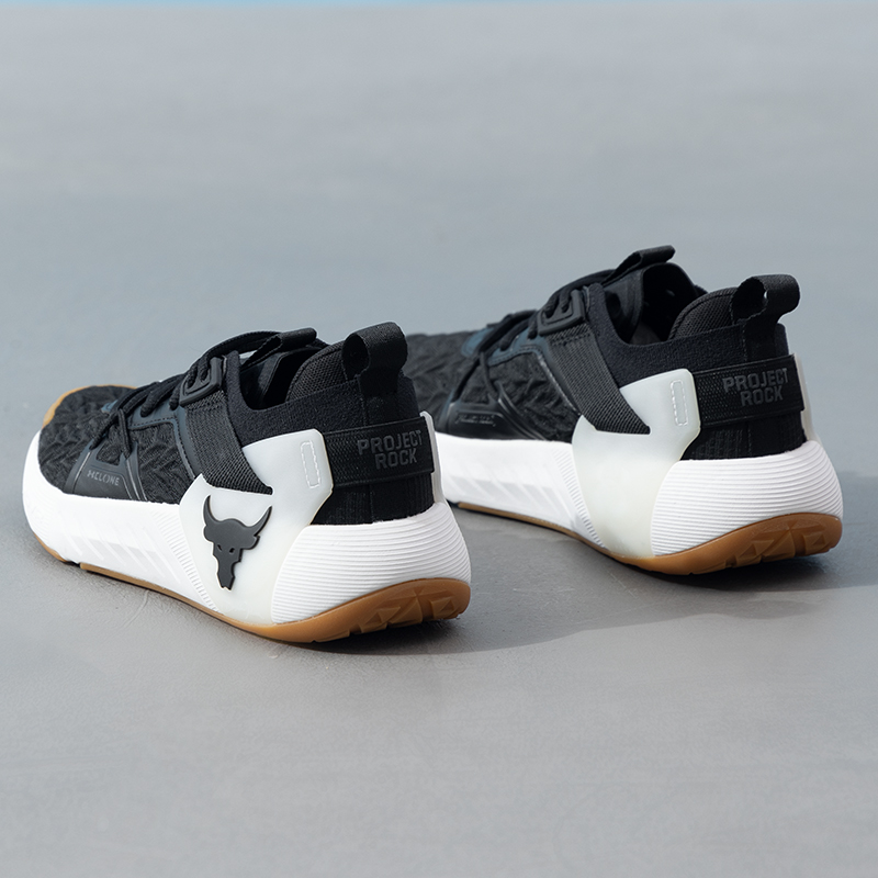 [跑者美学]UA安德玛女鞋训练鞋秋季新款户外跑步鞋耐磨减震运动鞋