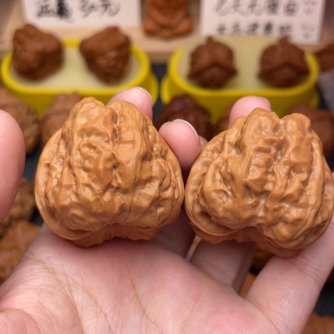 文玩核桃把件蛤蟆e 37