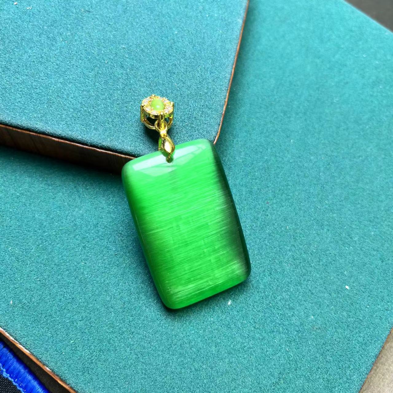 主播推荐手链 绿猫眼无事牌吊坠A1599