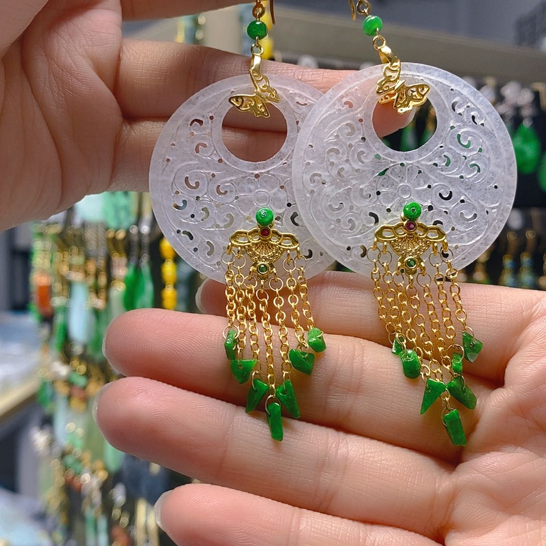 未镶嵌翡翠耳饰翡翠