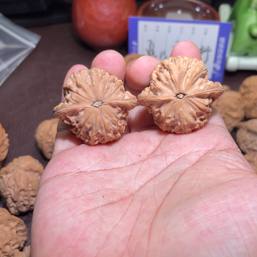 万*筒文玩核桃无药磨盘