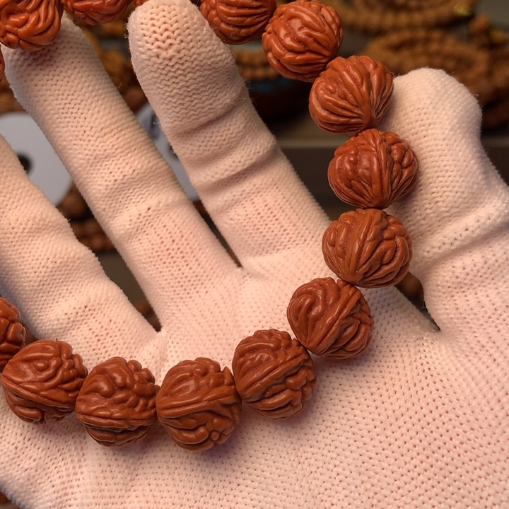 军****桃核手串秦岭龙纹