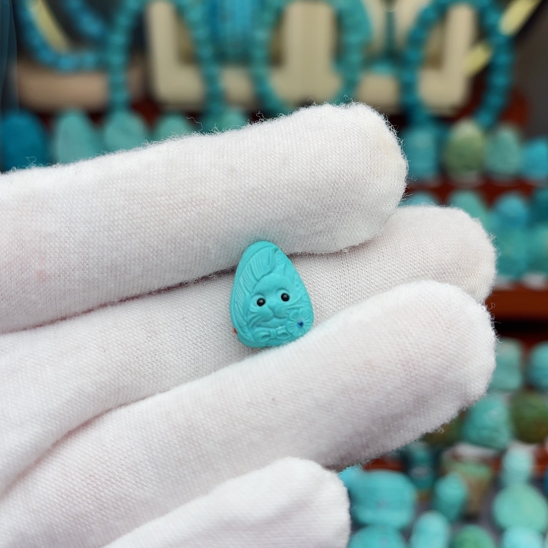 绿松石配饰未镶嵌