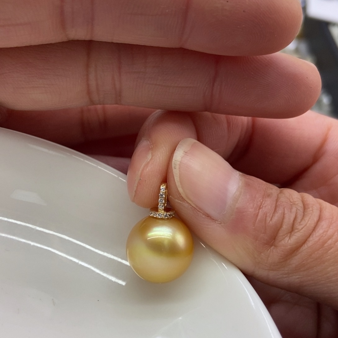 海水珍珠吊坠(不含链)18K金镶嵌