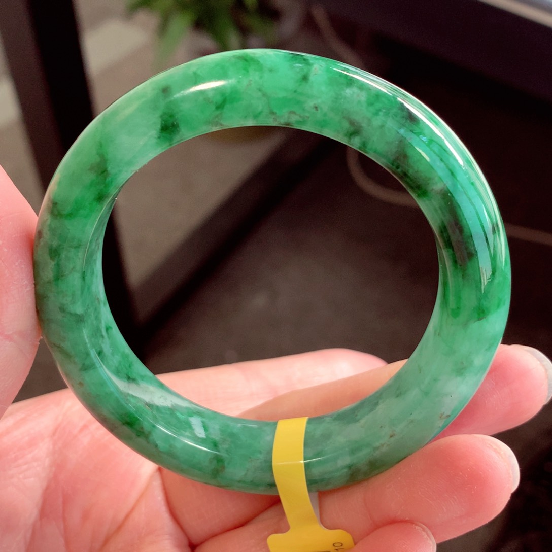 翡翠手镯未镶嵌缅甸翡翠