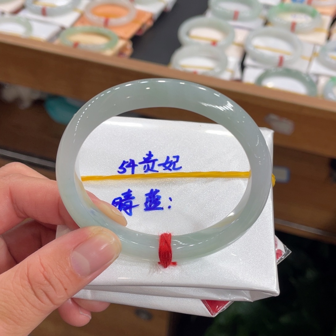 翡翠手镯未镶嵌缅甸翡翠天然翡翠