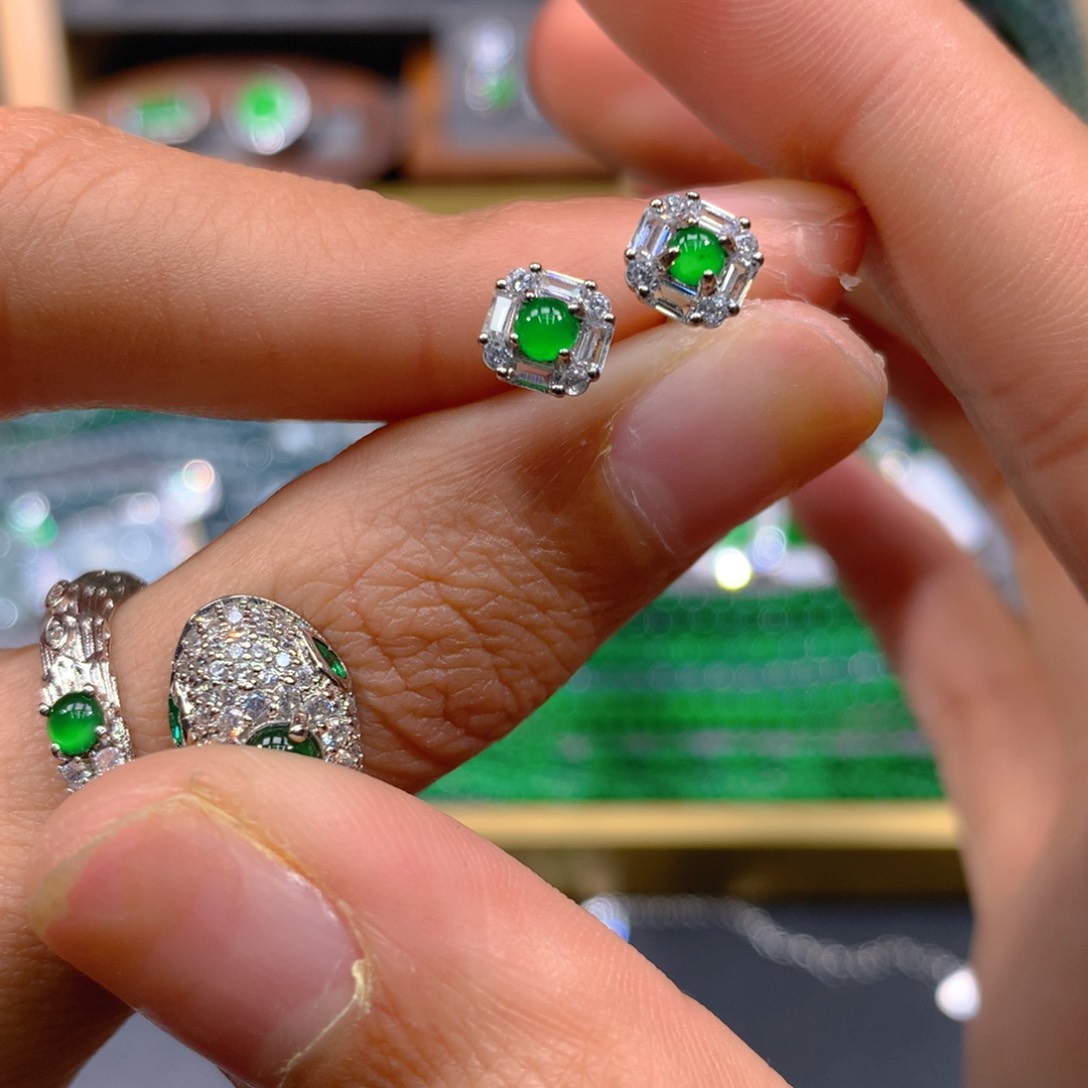 翡翠戒指未镶嵌天然翡翠