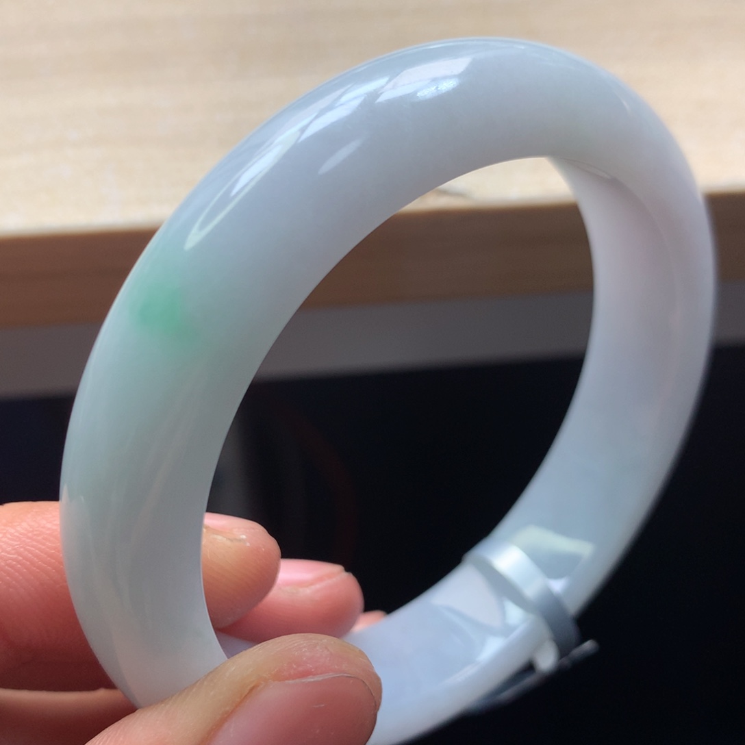 未镶嵌手镯翡翠手镯