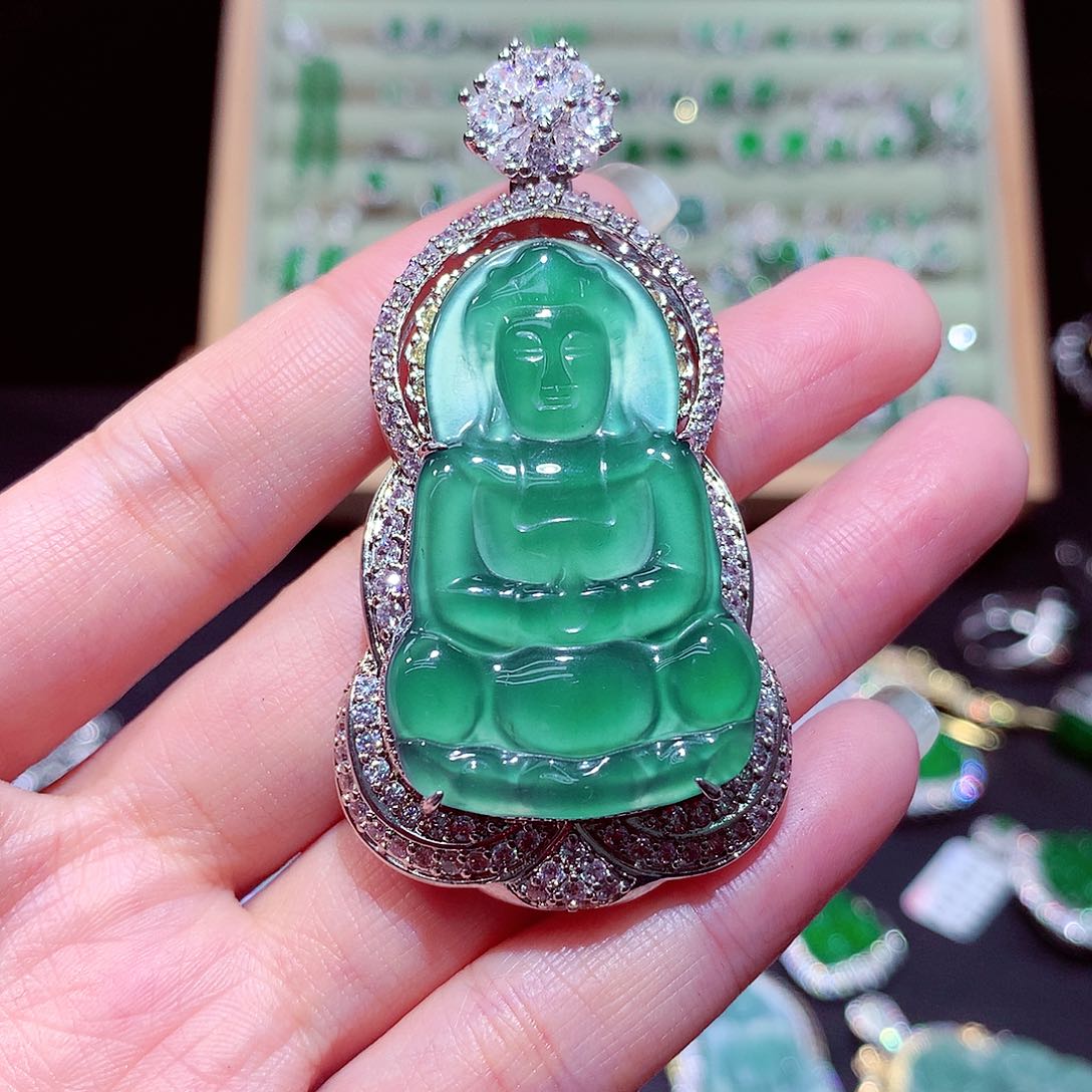 【闪购商品】翡翠吊坠(不含链)未镶嵌