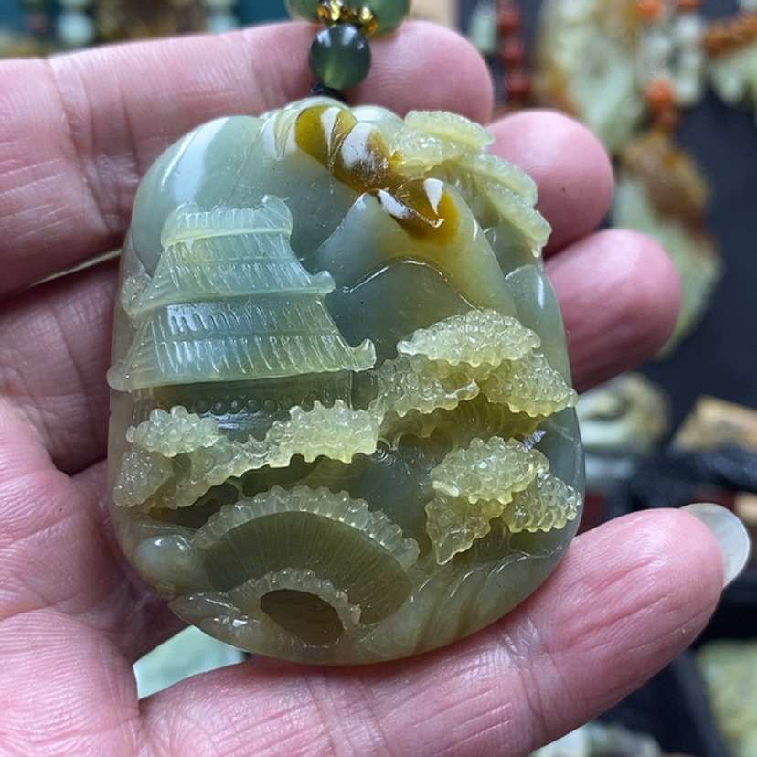 【闪购商品】蛇纹石玉吊坠未镶嵌