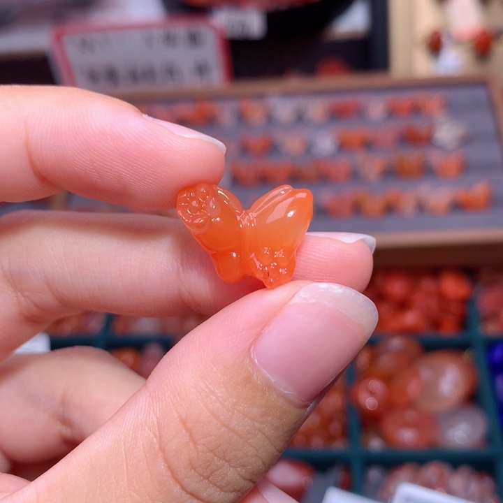 茉***莉南红玛瑙未镶嵌南红蝴蝶2