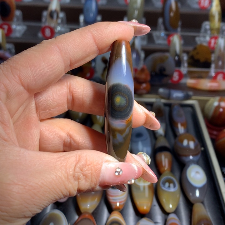 玛瑙/玉髓颈饰未镶嵌吊坠