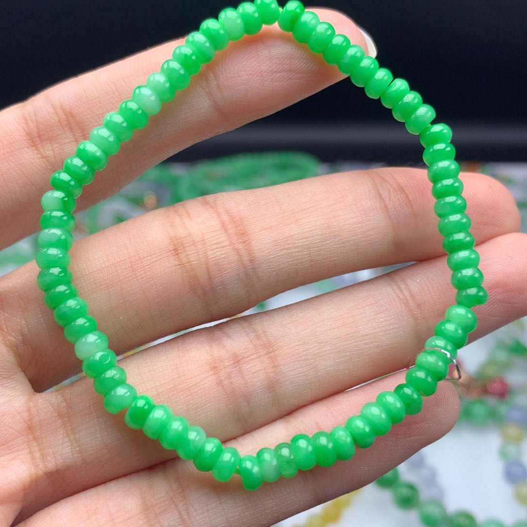 翡翠手链未镶嵌卡
