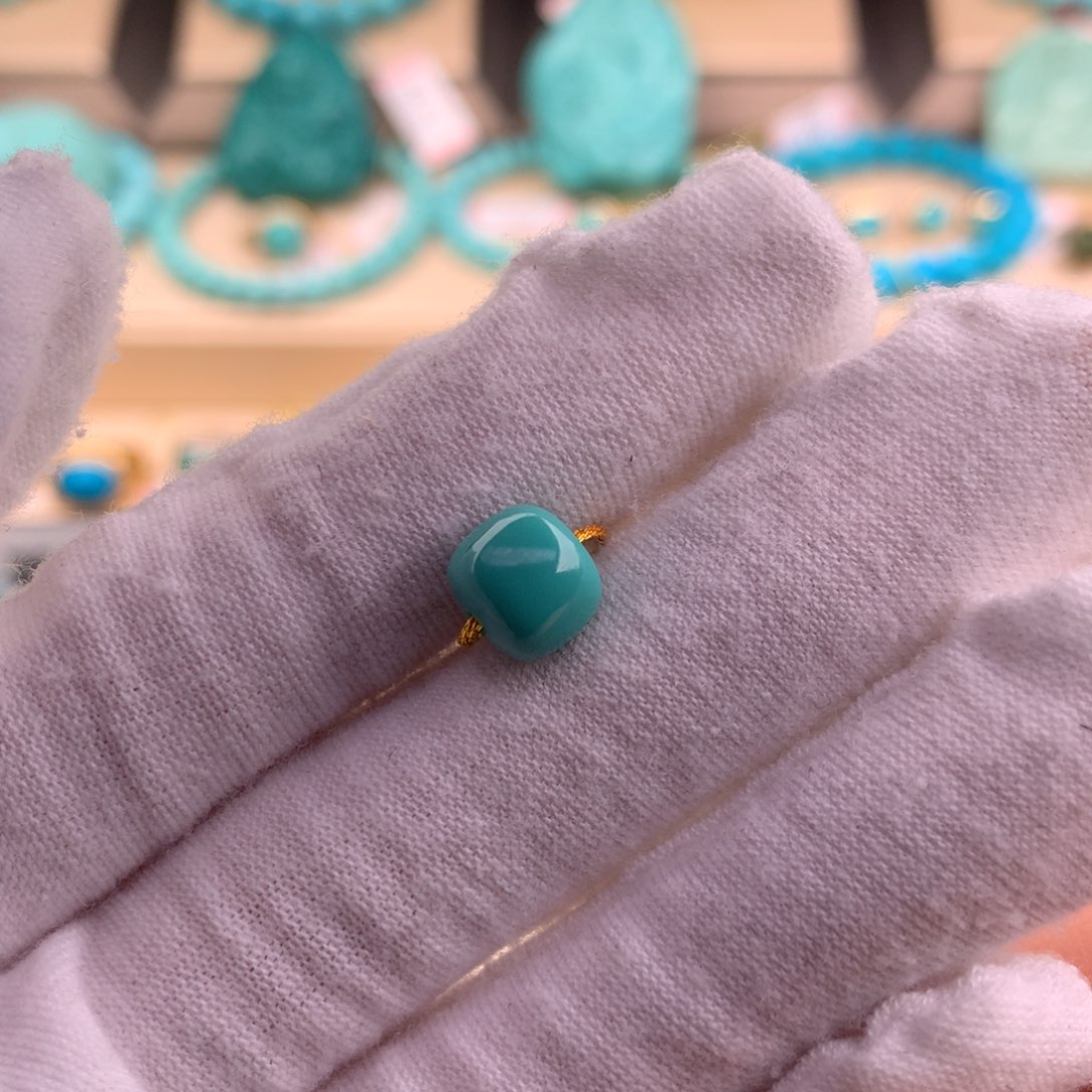 绿松石珠宝奇石未镶嵌8.2*7.2mm