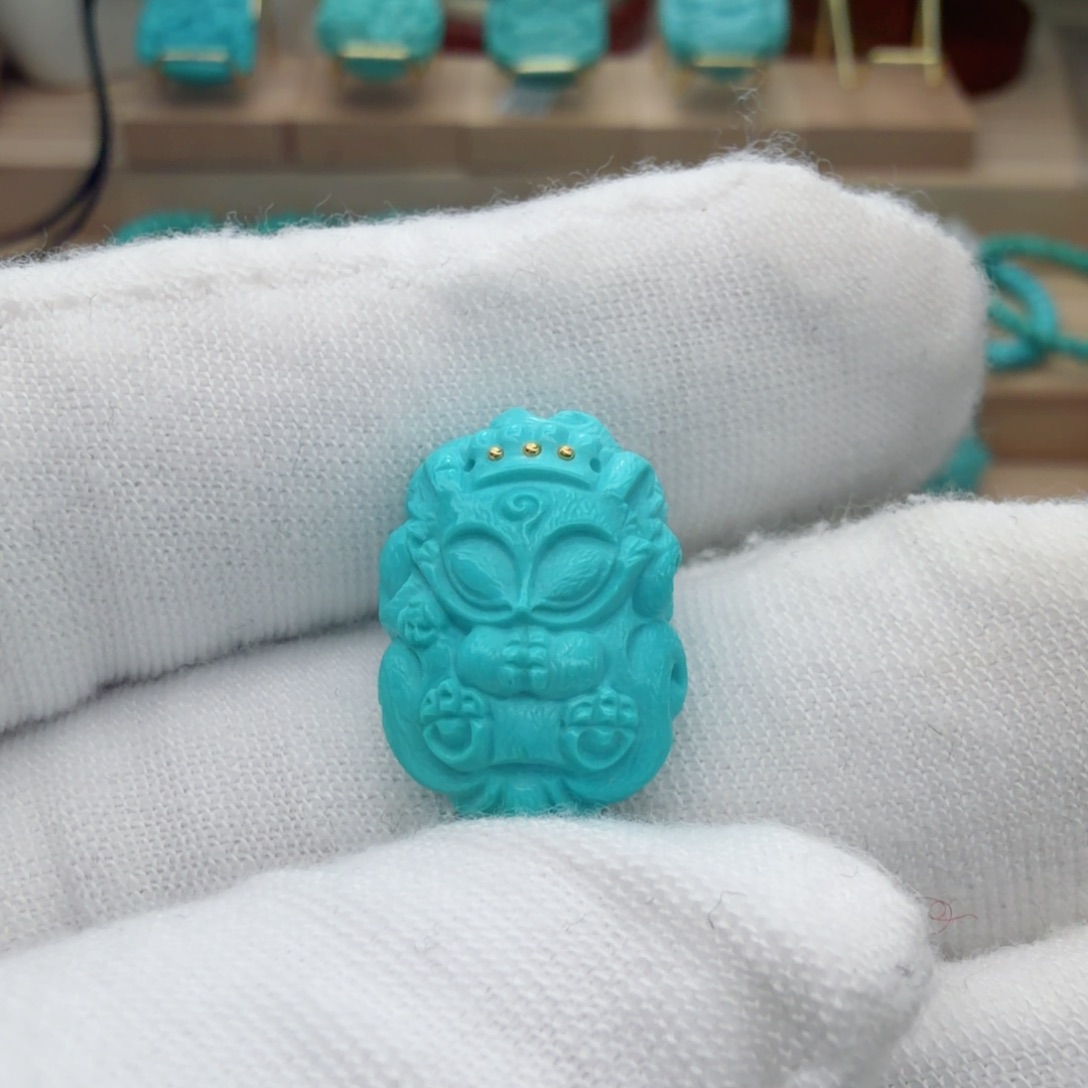 绿松石未镶嵌珠宝奇石