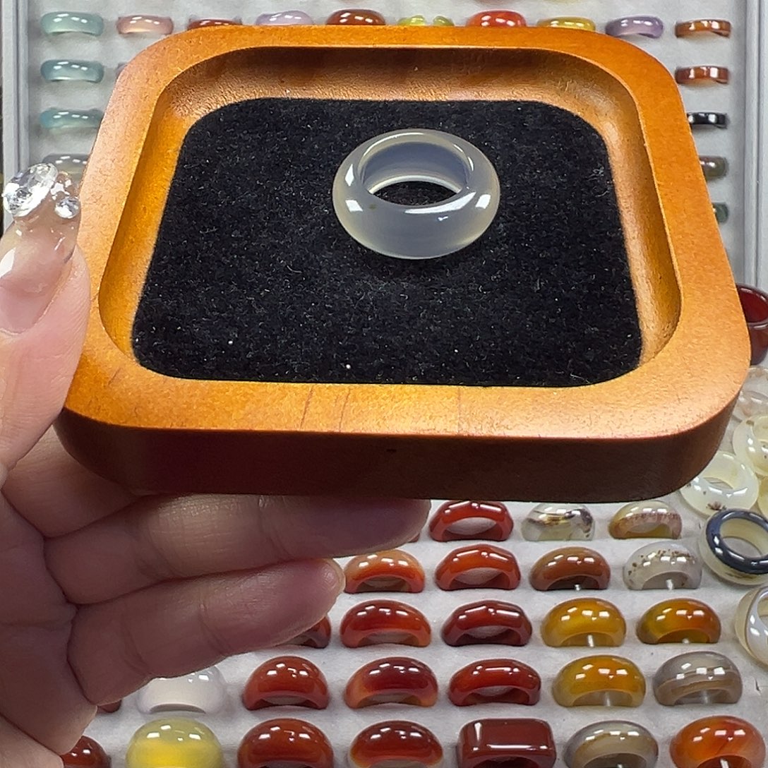 玛瑙/玉髓未镶嵌戒指B11不退换17.4港16