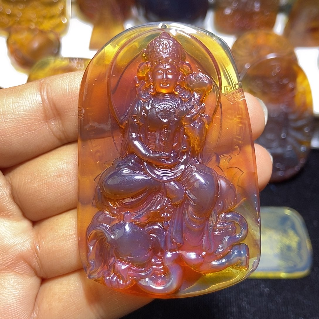 琥珀未镶嵌颈饰缅甸天然琥珀吊坠