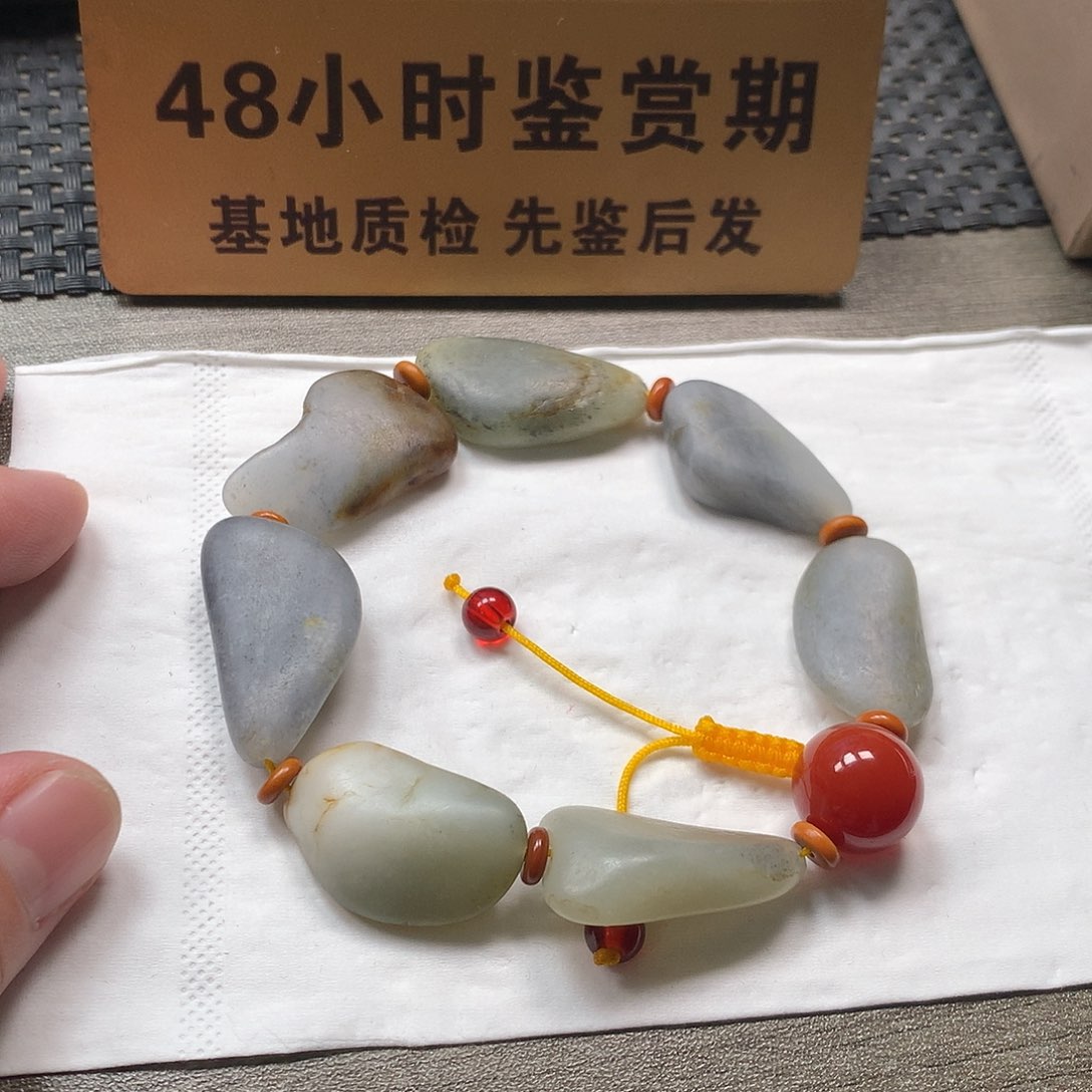 颈饰未镶嵌和田玉籽串