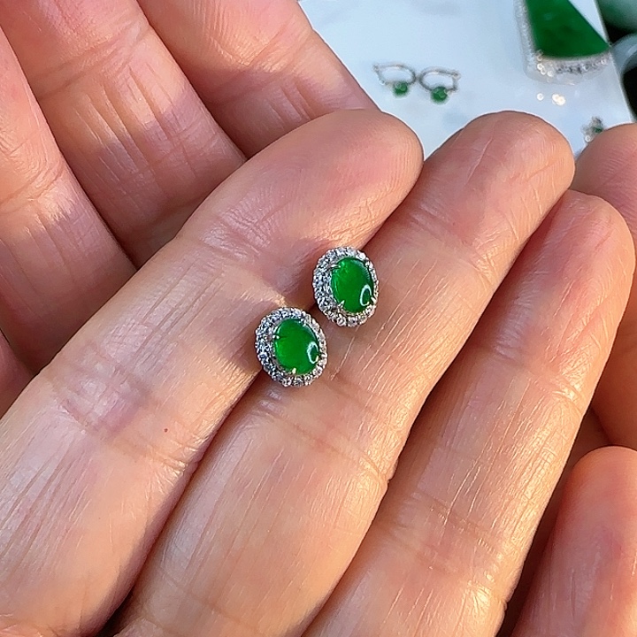 翡翠耳饰18K金镶嵌耳钉