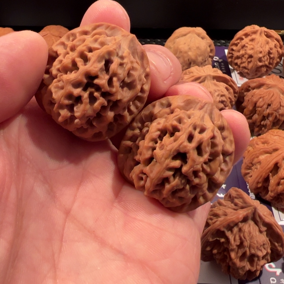 ***文玩核桃把件秦闷30