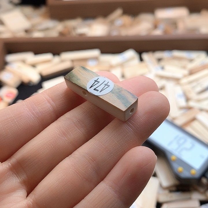 泥塑不打孔联系客服