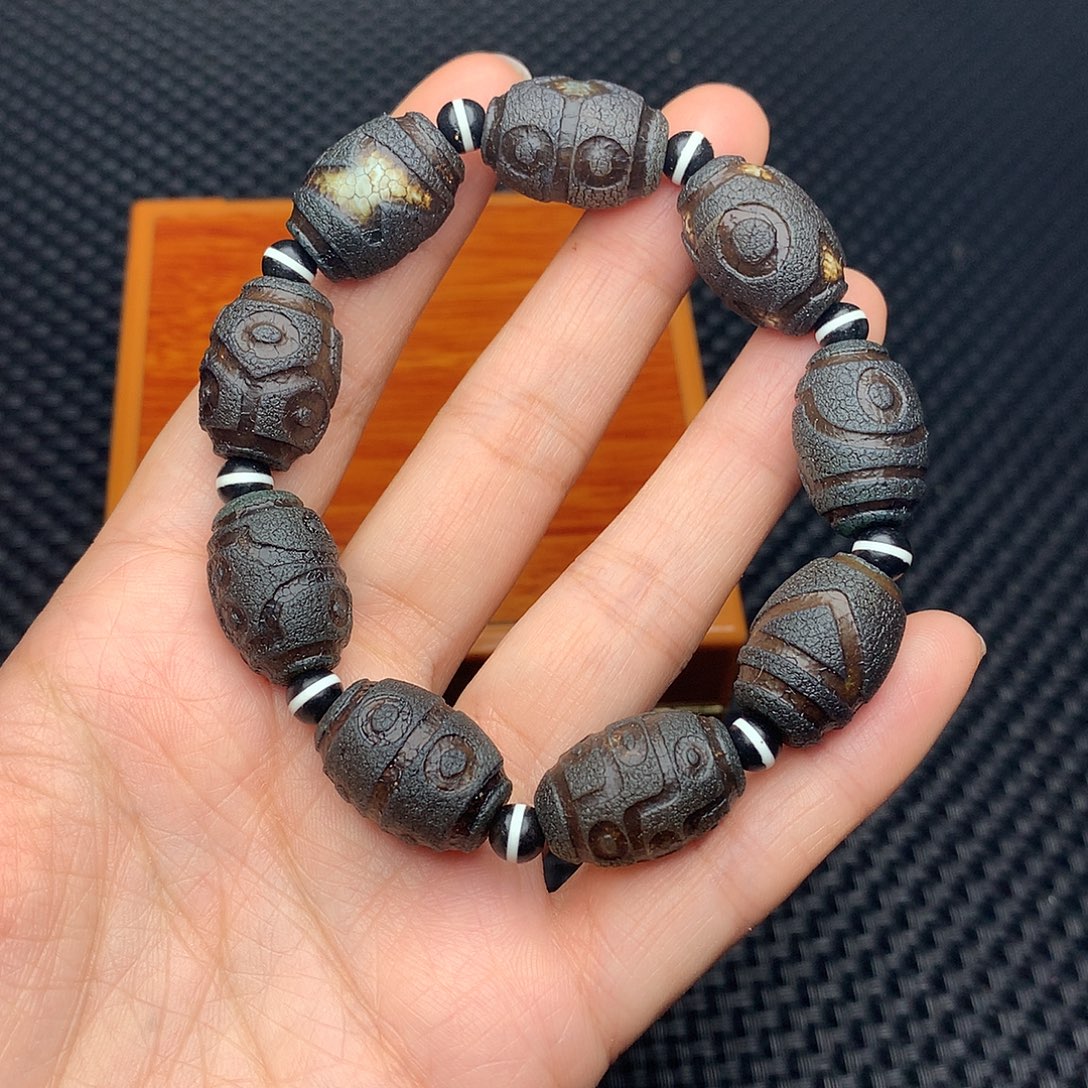 填***复玛瑙/玉髓未镶嵌手链