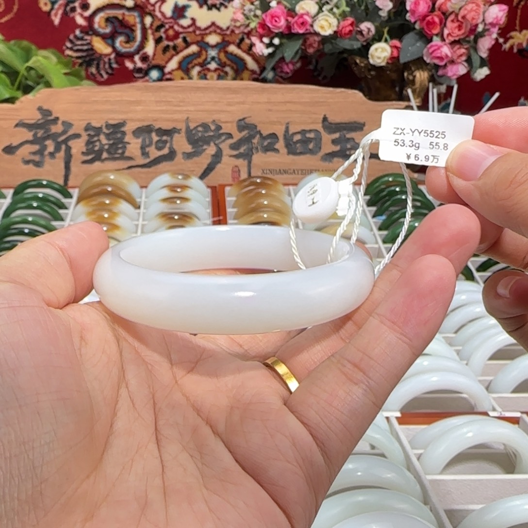 和田玉未镶嵌手镯柔光新疆和田玉手镯 且末料