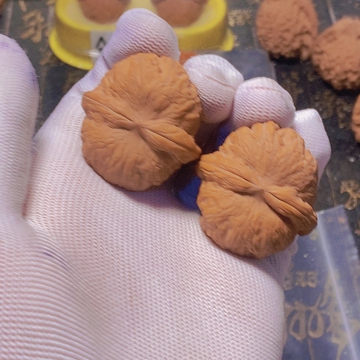 木***木文玩核桃吊坠元宝