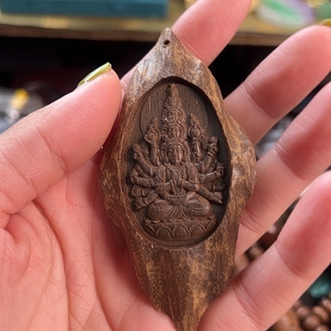 吊坠滴血莲花菩提
