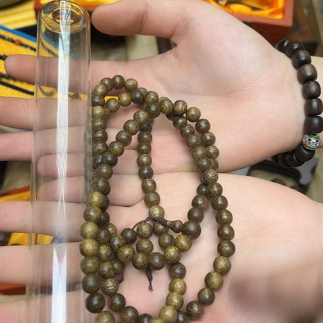 大叶紫檀（黑酸枝木类）