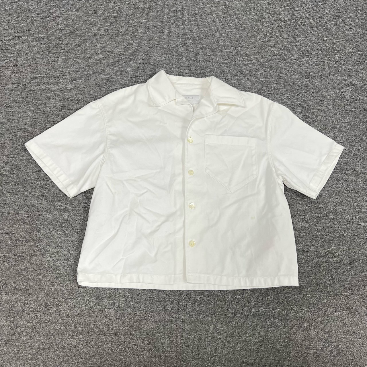 99新 Prada/普拉达 背后三角标 短袖衬衫 白色 S码