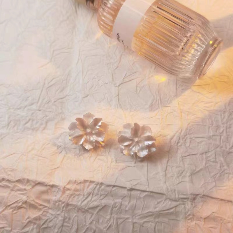 【76】白色山茶花朵耳钉925银针气质女生简约潮流耳环可爱耳饰品