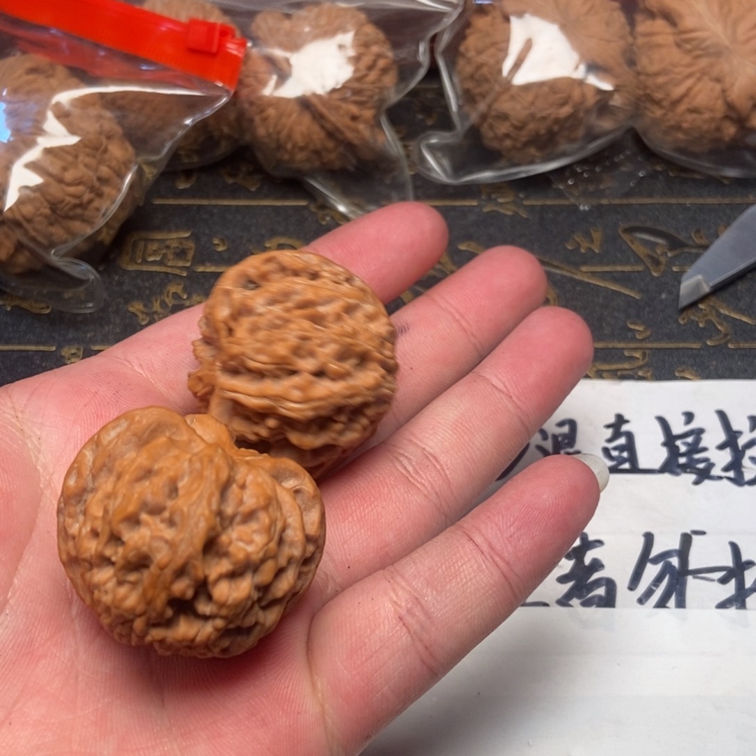 文玩核桃把件人***鬼苹果园