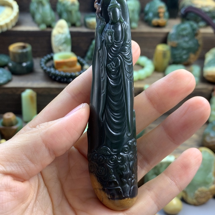 未镶嵌岫岩河磨玉（透闪石质玉）珠宝奇石
