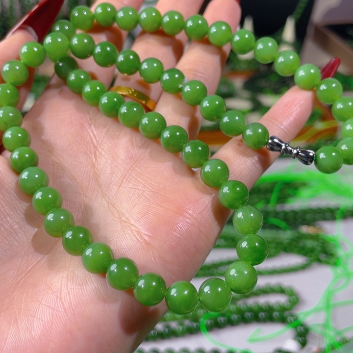 和田玉（碧玉）颈饰未镶嵌