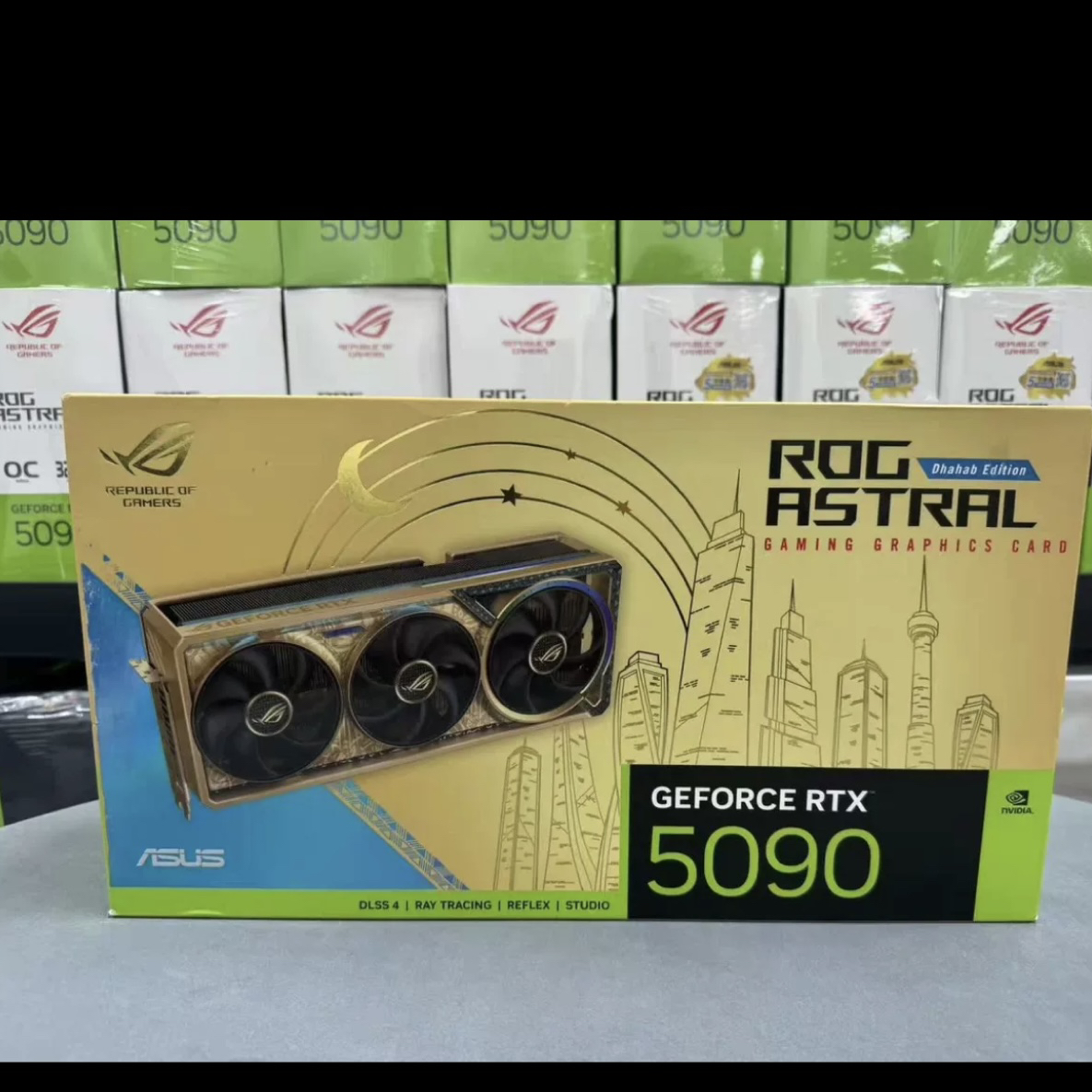 未拆封  RTX 5090 32g 金夜神 中东土豪定制版 全新保三年