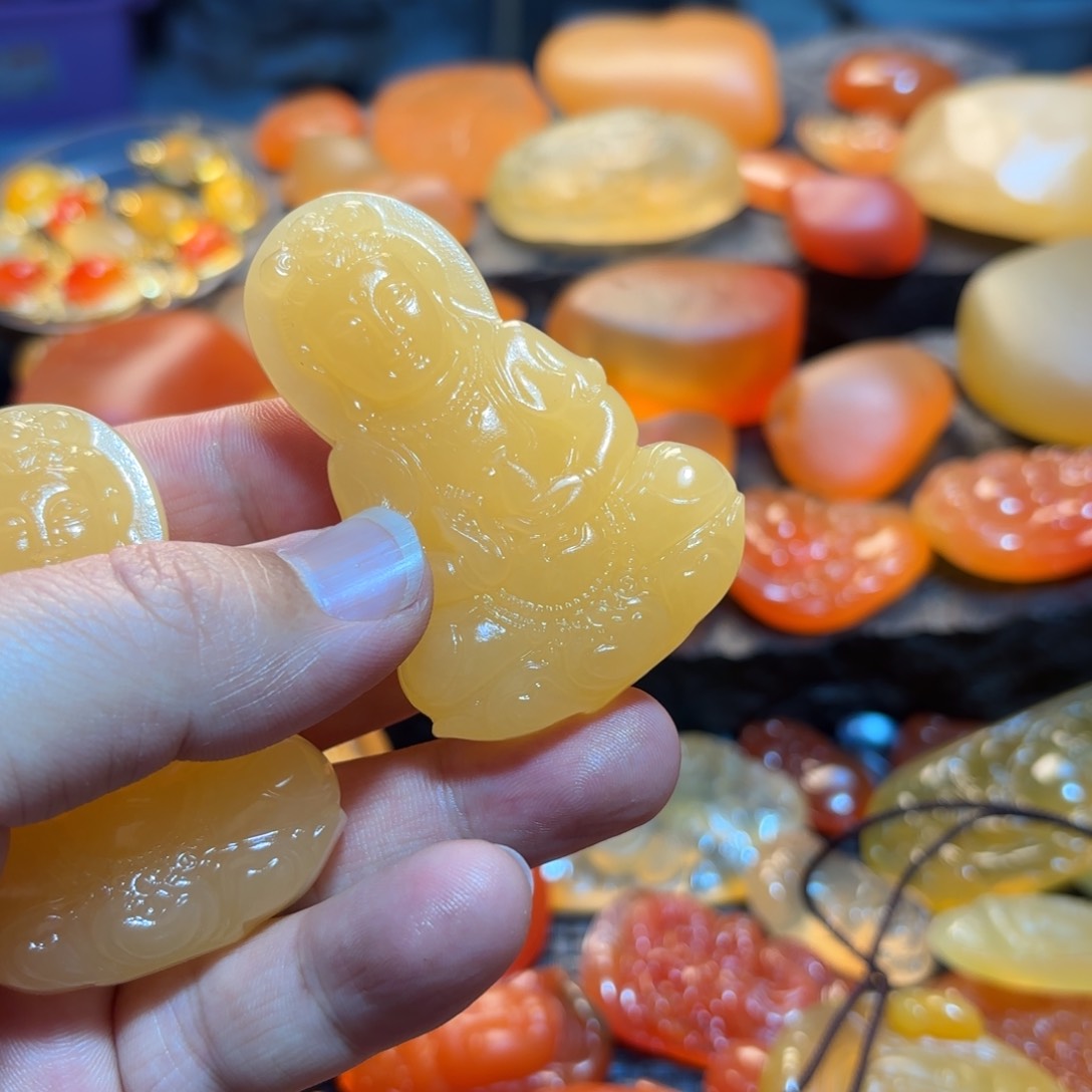 石英质玉吊坠未镶嵌霞*