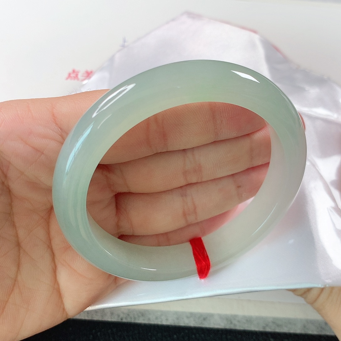 翡翠手镯未镶嵌①④①