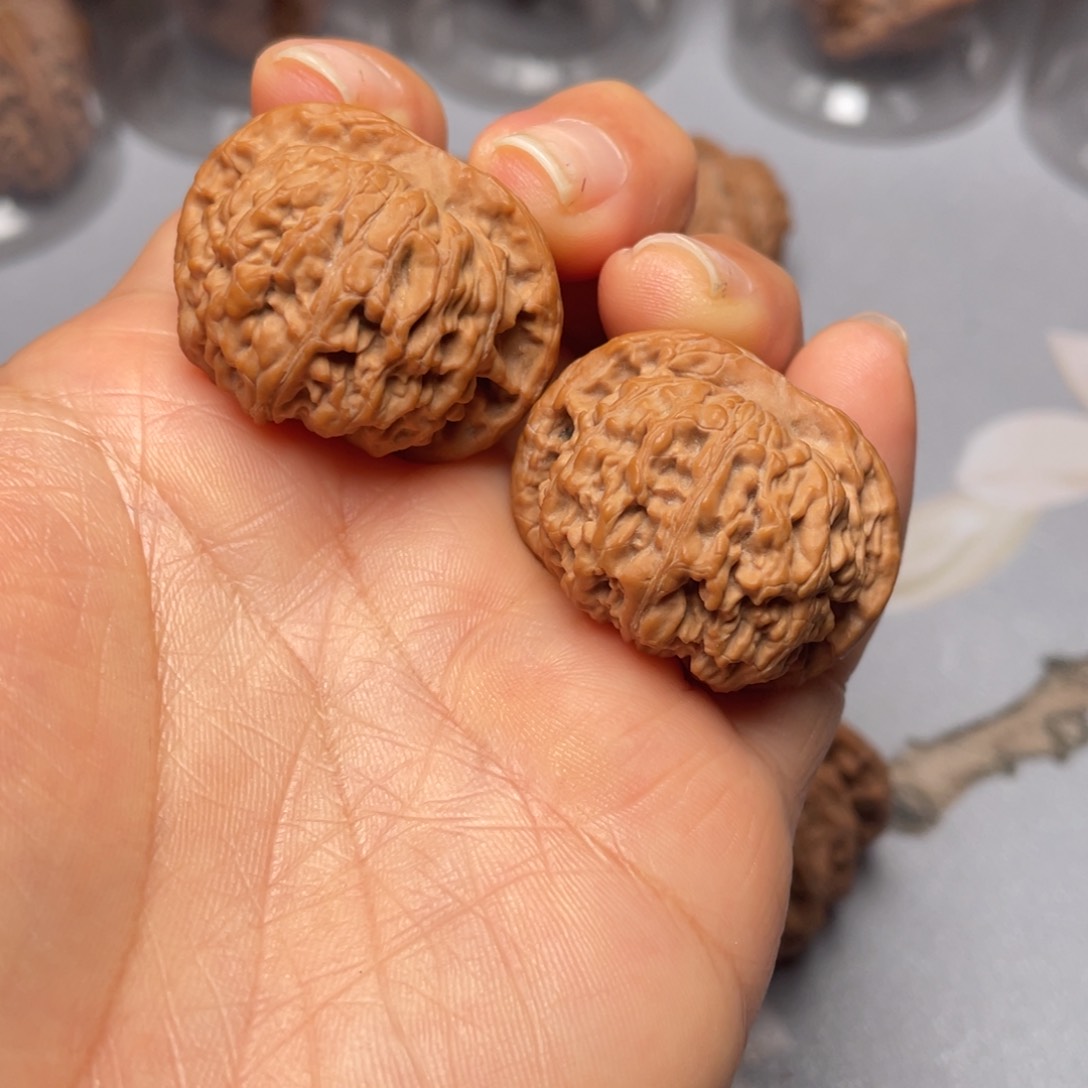 【闪购商品】文玩核桃吊坠小夜明珠……