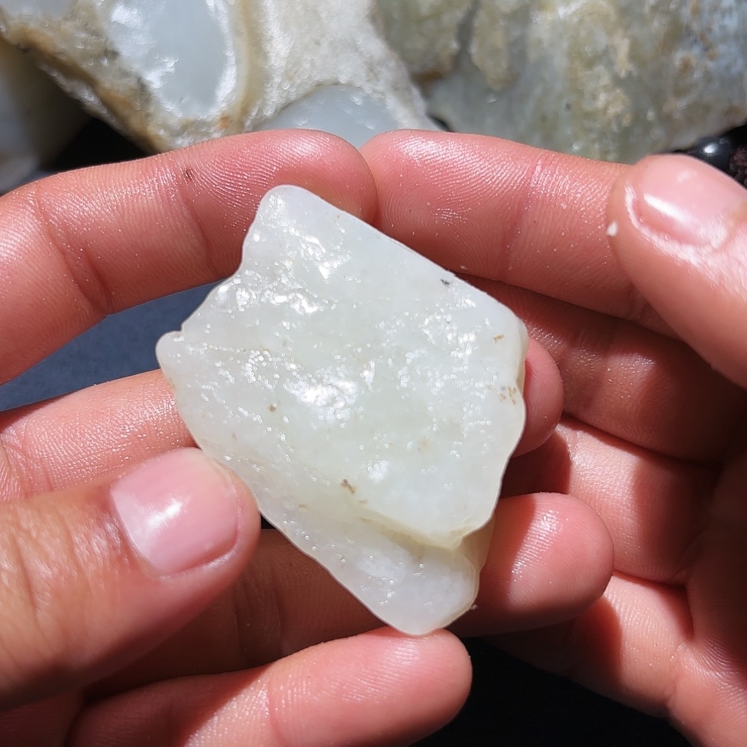 和田玉未镶嵌珠宝奇石