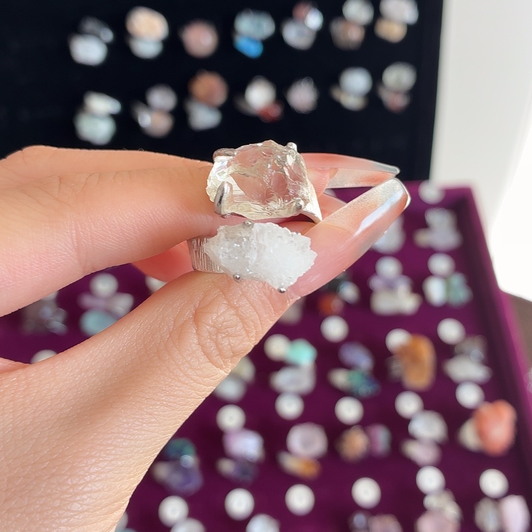 戒指合金水晶戒指是