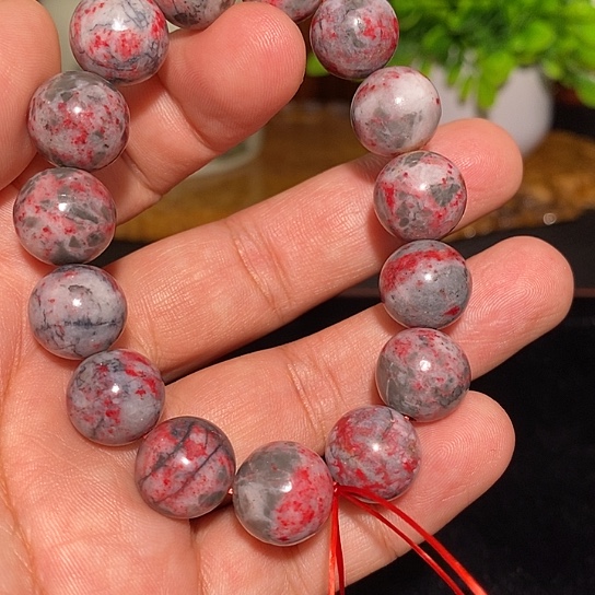 小***勇天然辰砂原石手串